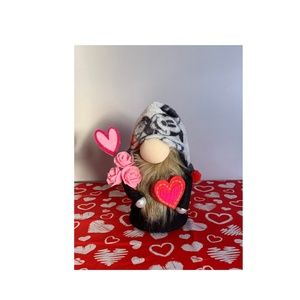 Disney love gnome